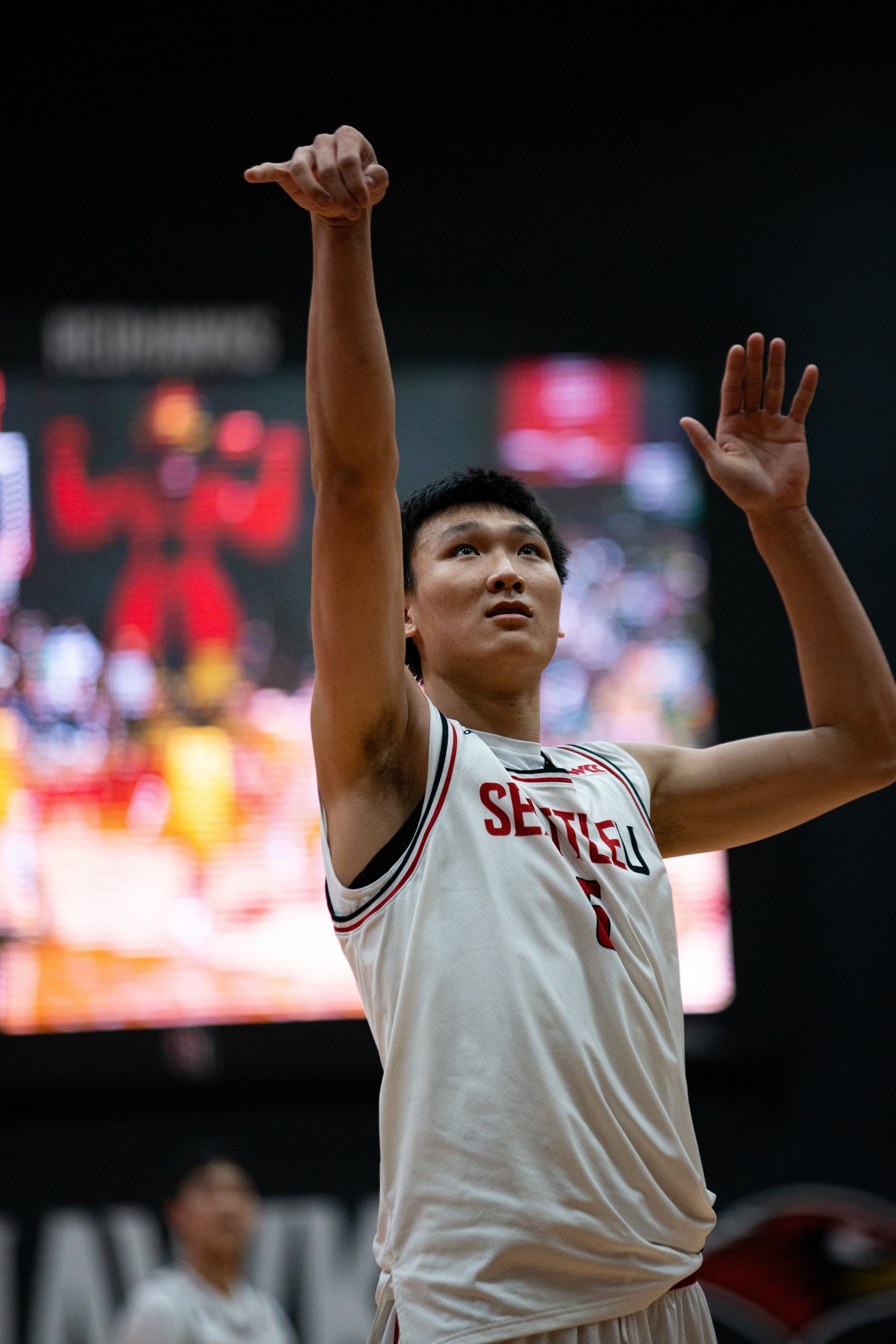 皇冠体育在线-稳打稳扎！NCAA常规赛-淡厚然替补出场17分钟 4投3中得到7分3板